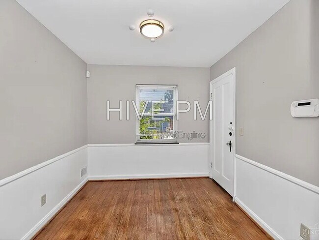 Building Photo - 3333 S Sterling Way