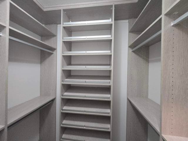 Building Photo - 8337 Distinctive Dr