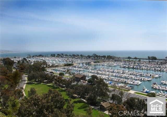 Building Photo - 34075 Silver Lantern St