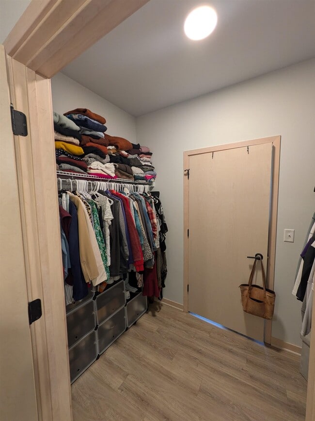 Building Photo - 6408 Bridge Rd