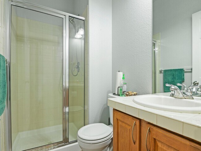 Building Photo - Stunning 4-Bed, 3-Bath House in SE Fort Collins!