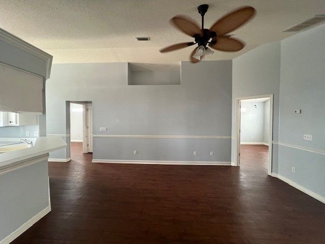 Building Photo - 116 E Sonata Cir