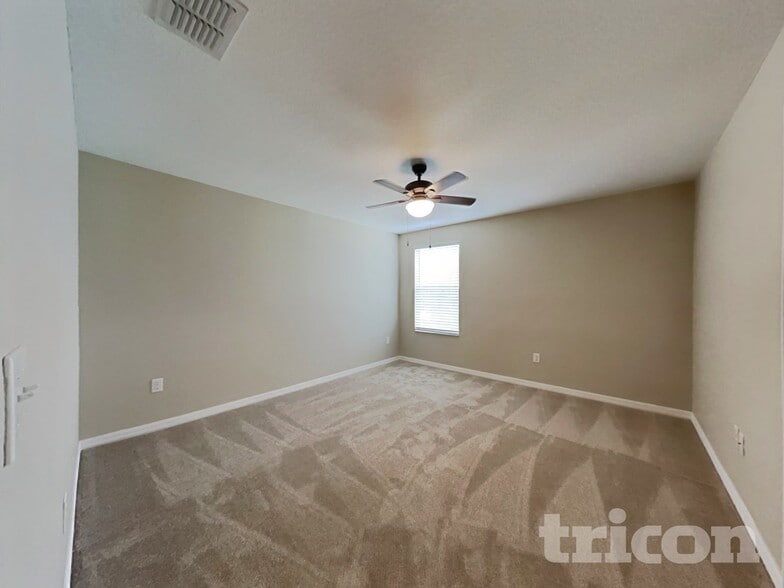 Building Photo - 13702 Lakemont Dr