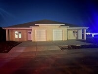 Building Photo - 1013 Julia St