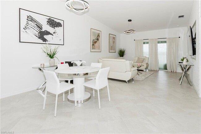 Building Photo - 5466 Double Eagle Cir