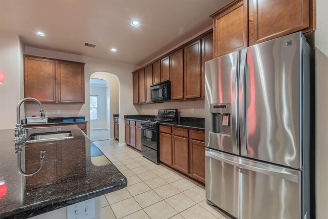 Building Photo - 24218 Courtland Oaks St