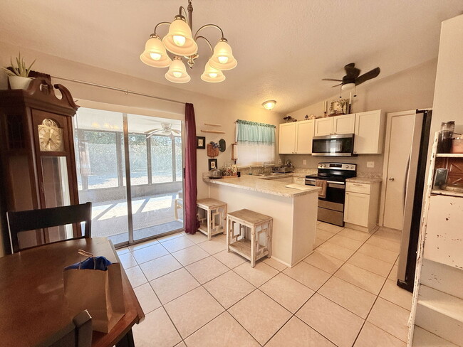 Building Photo - 12258 Foothill St