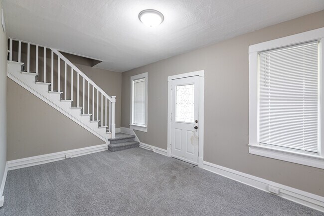 Building Photo - 324 Copeland Ave