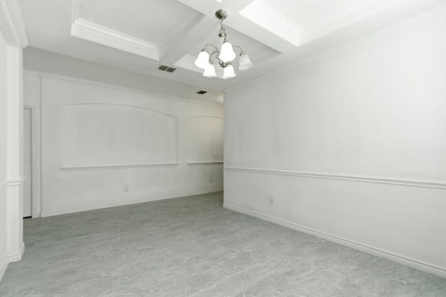 Building Photo - 11300 Hubbard Creek Dr