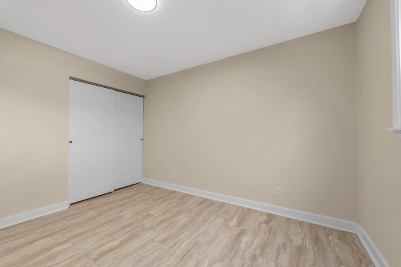 Building Photo - 1210 Gahan Dr