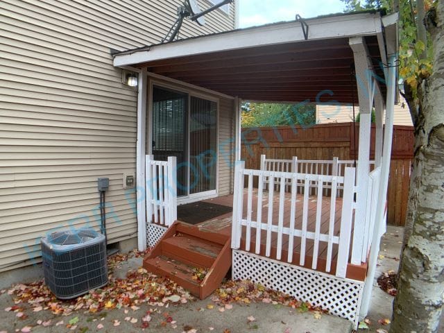 Building Photo - 408 NE 141st Pl
