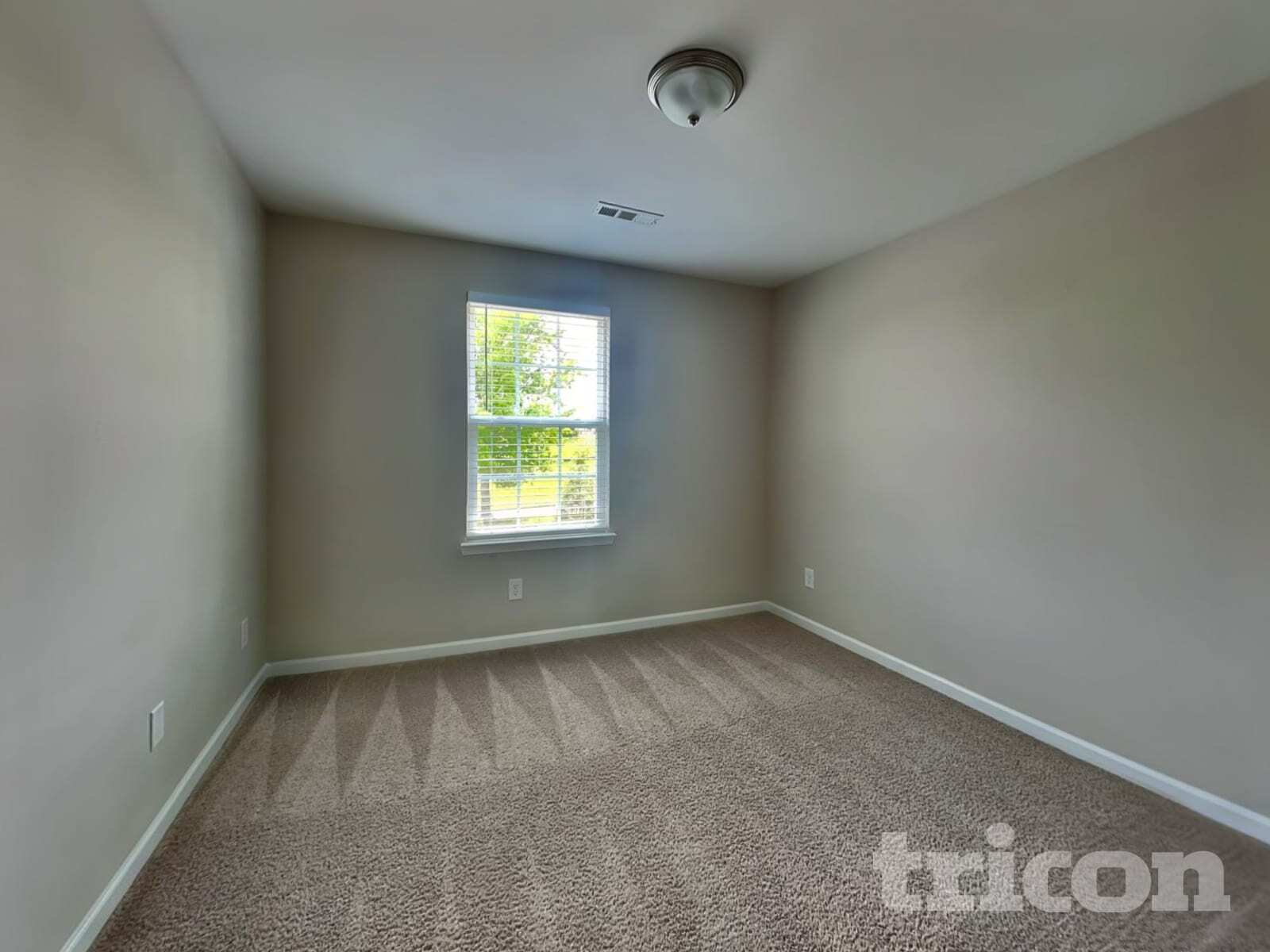 Building Photo - 324 Kinsale Dr