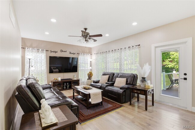 Building Photo - 307 Calliope Pl