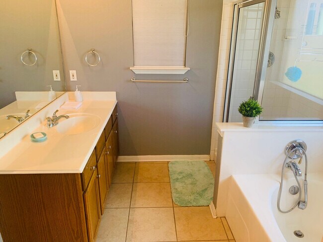 Building Photo - 802 Sable Trail Ct
