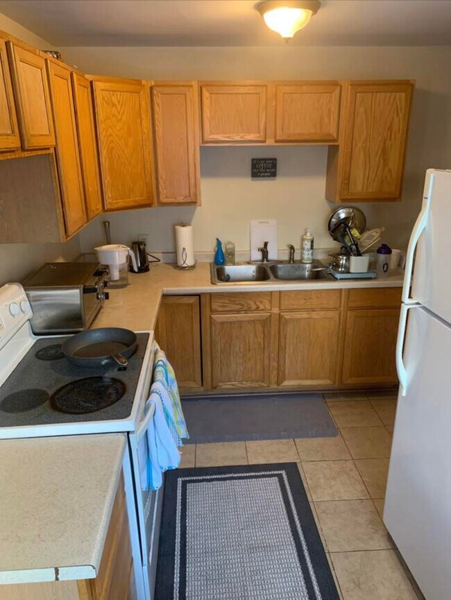 Kitchen - 5639 Penn Ave S