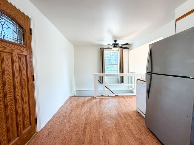 Building Photo - 6119 N Braeburn Dr