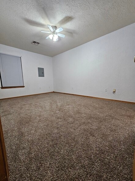 Master Bedroom - 1905 SW E Ave