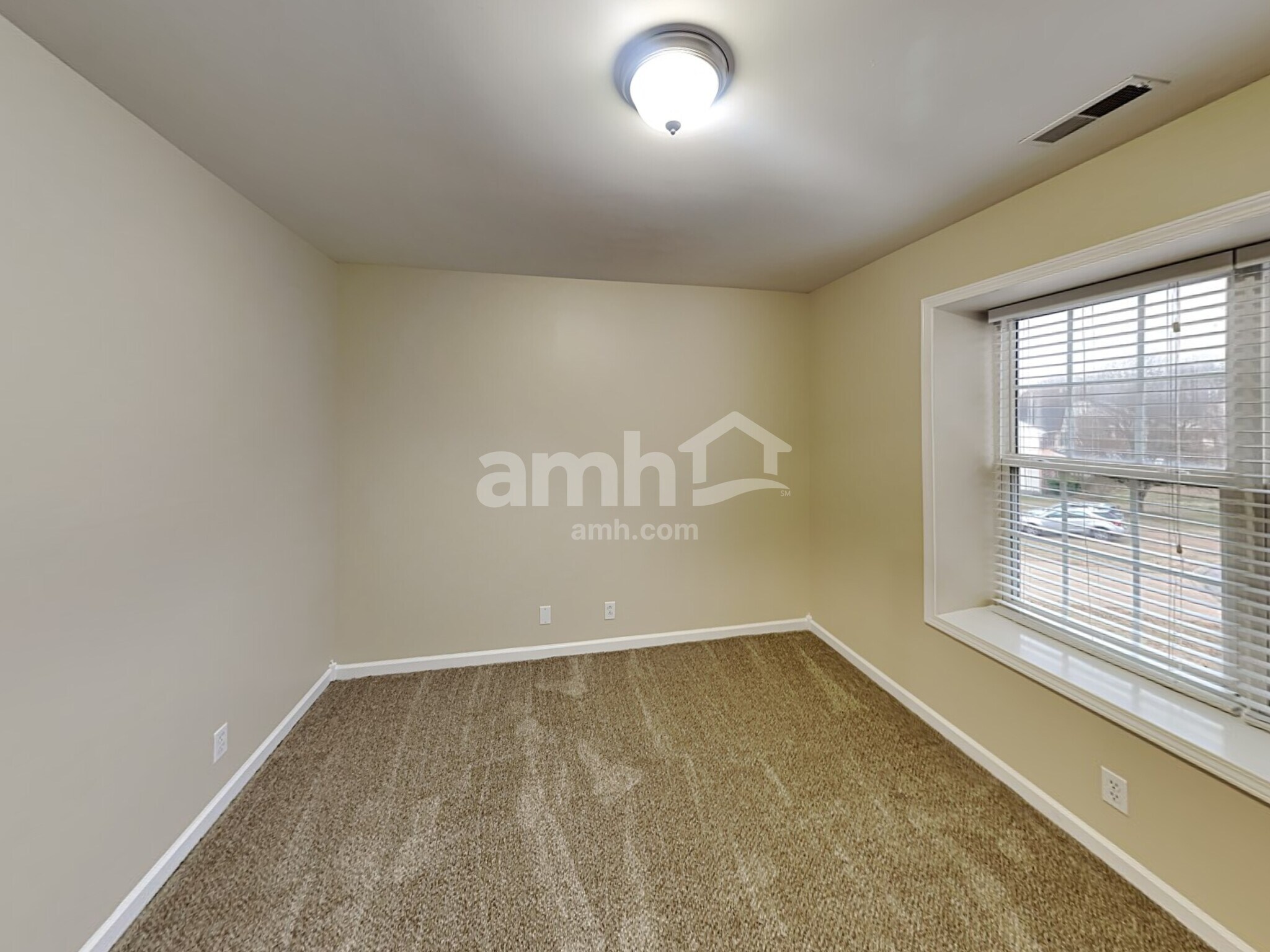 Building Photo - 4012 Wellington Ct