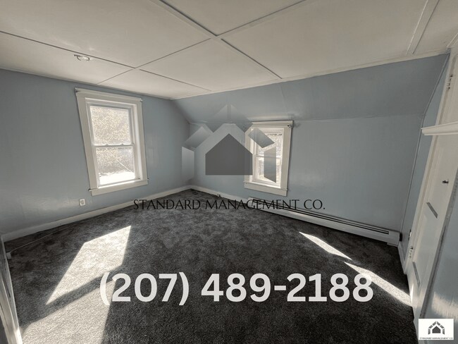 Building Photo - 6 Squire St