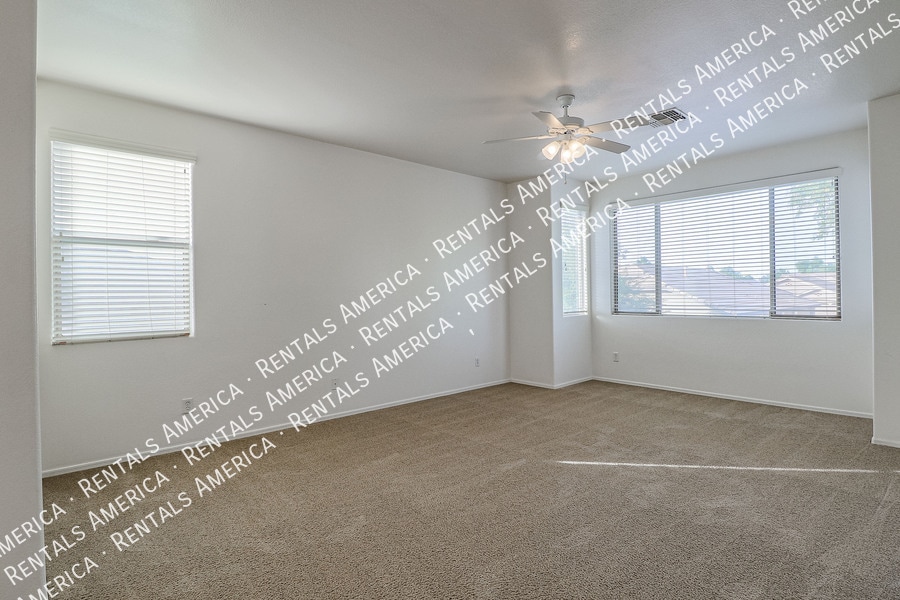 Building Photo - 14332 W Crocus Dr