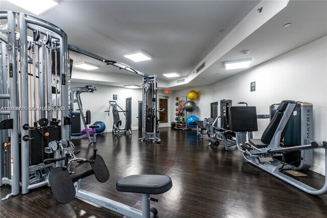 Building Photo - 3300 NE 192 St