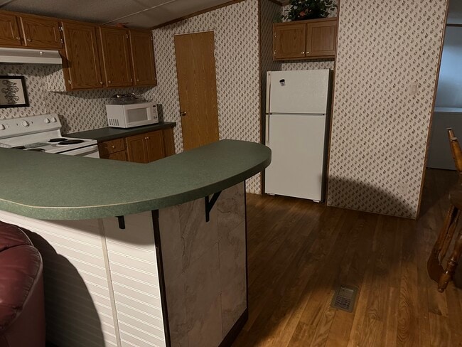 Primary Photo - 103 Spa Rd