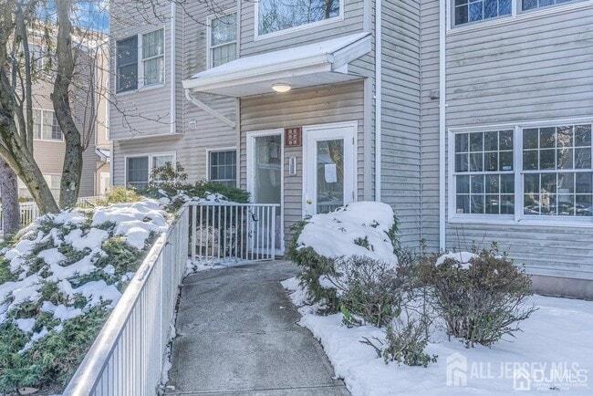Building Photo - 1236 Edpas Rd