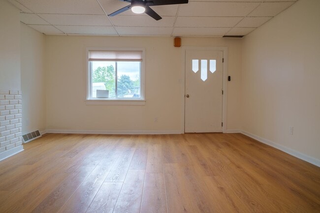 Building Photo - 3157 Shadeland Ave