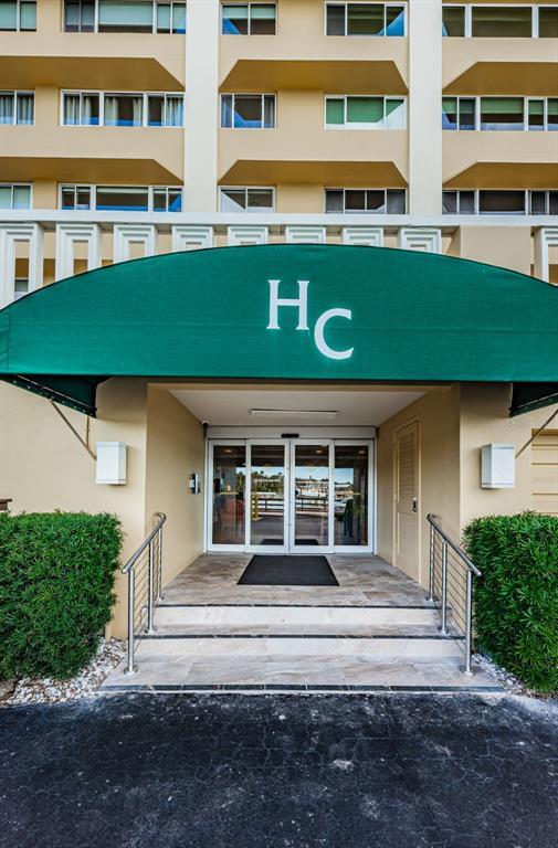 Building Photo - 100 Bluff View Dr