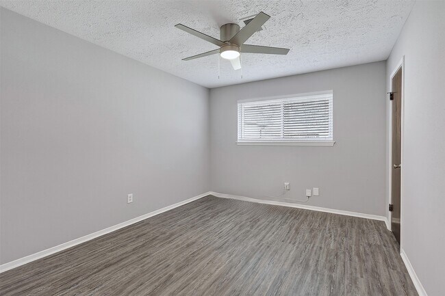 Building Photo - 2543 Ciderwood Dr