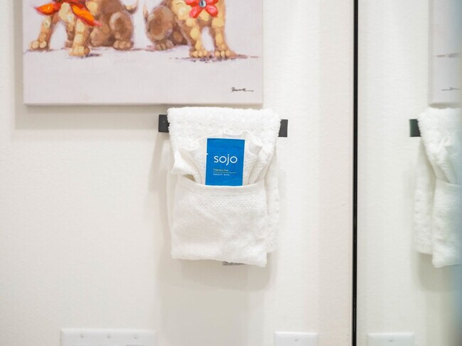 Building Photo - 2612 SW Livingston Square