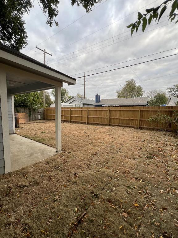 Building Photo - 2227 N Atlanta Pl