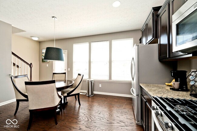 Building Photo - 12692 Tamworth Dr