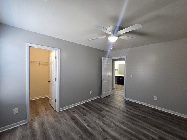 Building Photo - Charming 3BR + Bonus, 3BA Single-Family Ho...