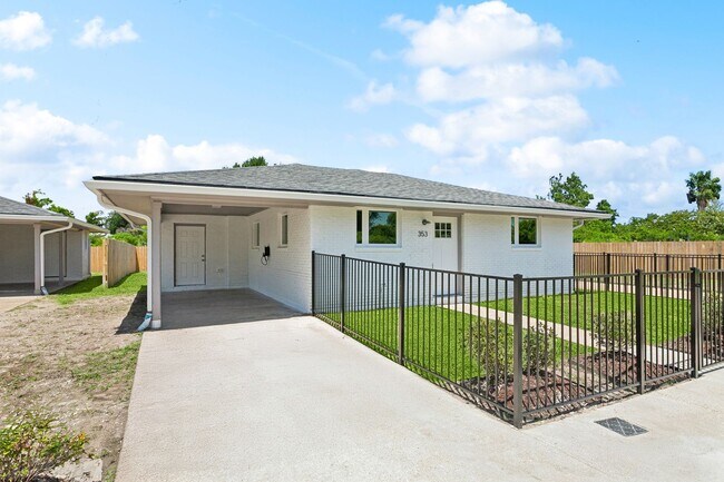Building Photo - 315-355 Centanni Road