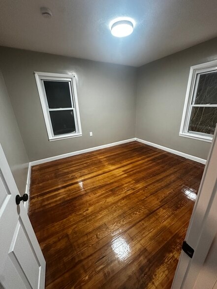 Bedroom 1 - 511 William St