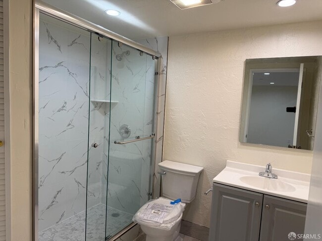 Building Photo - 258 Dorland St