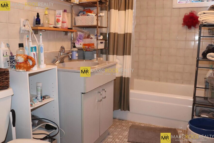 Building Photo - 24 Speridakis Ter