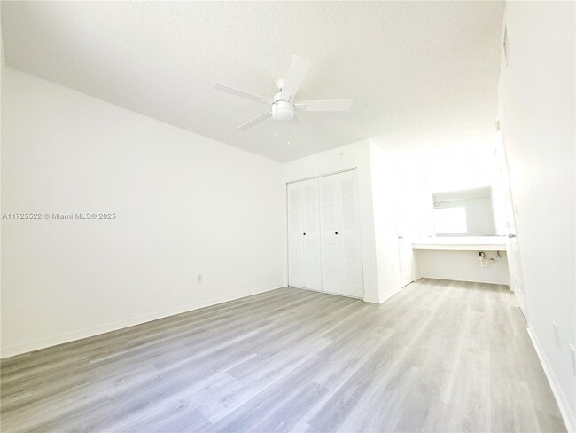 Building Photo - 2600 S University Dr