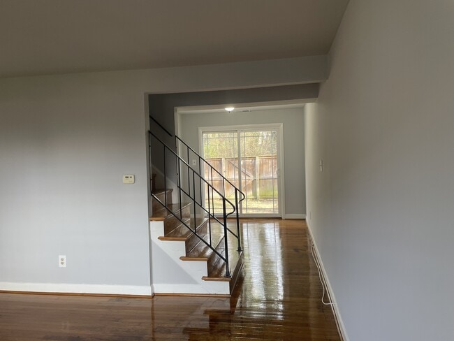 Building Photo - 3109 N Parham Rd