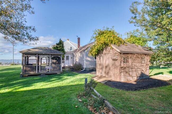 Building Photo - 152 King St