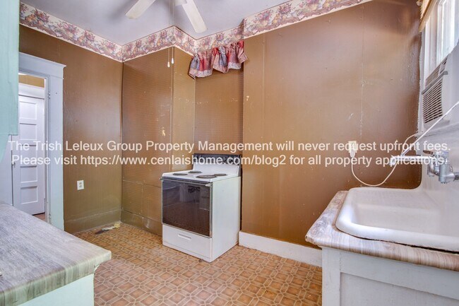 Building Photo - 2424 Elliott St