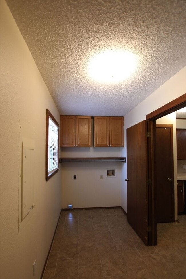 Building Photo - Beautiful 3 Bed 2 Bath Home in Tyler's Azalea District