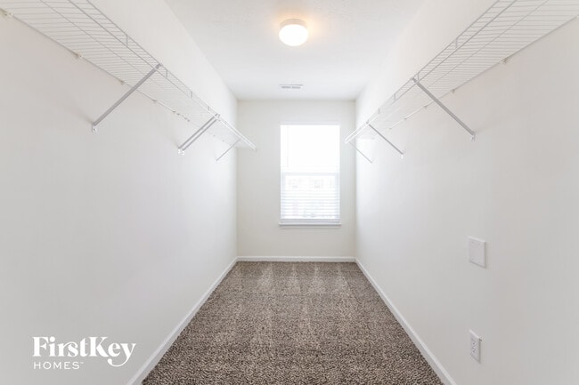 Building Photo - 6660 Branches Dr