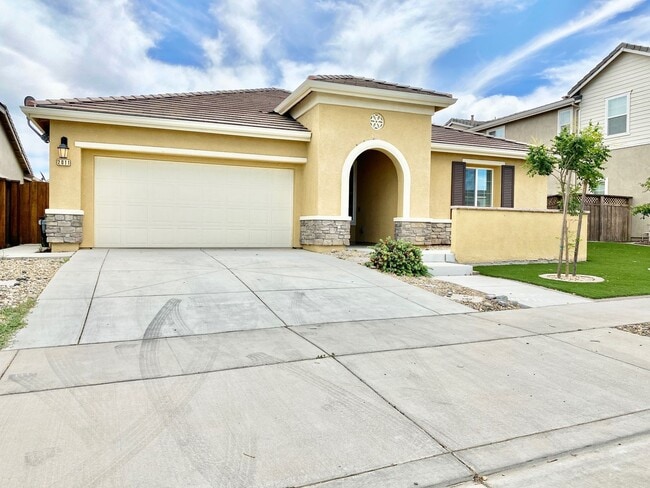 Building Photo - ALMOST NEW, UNIQUE 4 BEDROOM, 3 BATH, 2 CA...