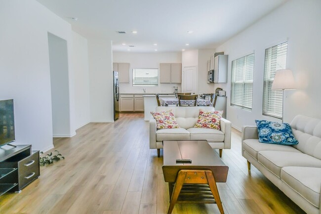 Building Photo - 311 Canley Lp