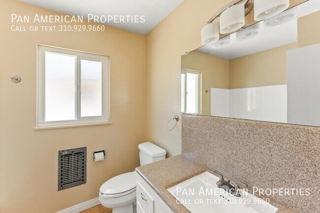 Building Photo - 5611 E 23rd St