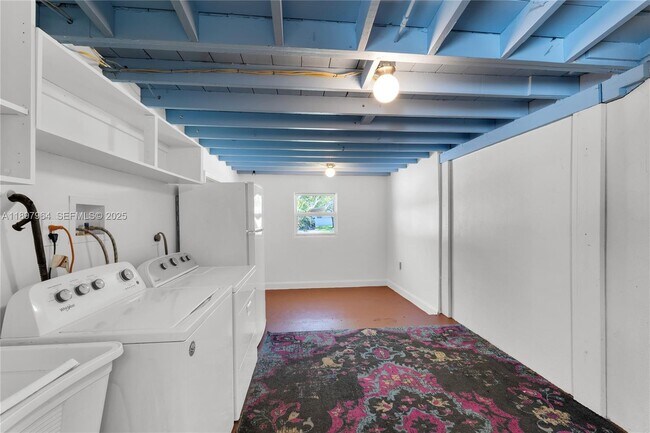 Building Photo - 2249 SW 34th Terrace