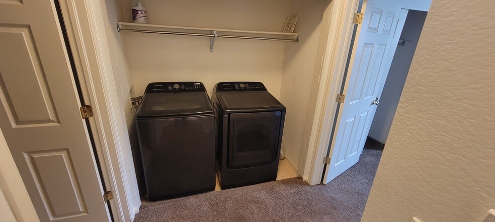 Building Photo - 14353 E 1st Dr