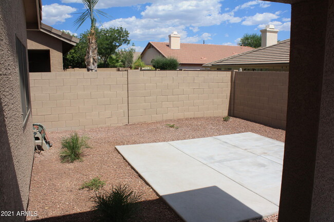 Building Photo - 6757 W Avenida Del Rey
